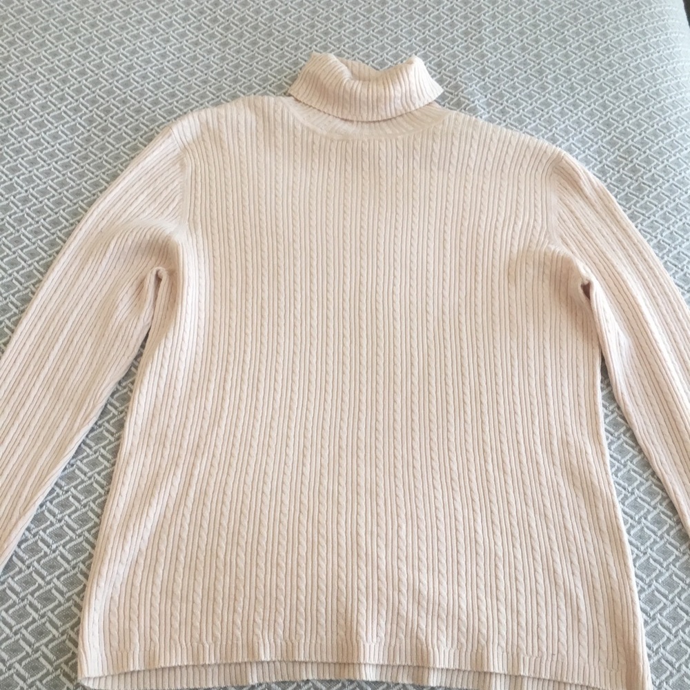 Newman Marcus light pink silk turtleneck